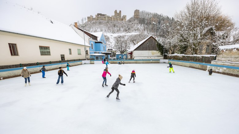 Eislaufplatz Kirchschlag, © Wiener Alpen, Martin Fülöp