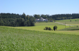 Idyllische Umgebung des Schlosses Gut Ziegersberg, © Schloss Gut Ziegersberg