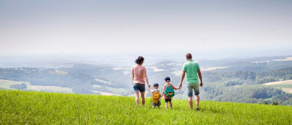 Wandern am Dach der (Buckligen) Welt, © Marktgemeinde Hochneukirchen-Gschaidt