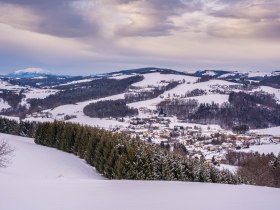 Winterwandern am Weg der Blicke Bad Schönau, © Wiener Alpen in Niederösterreich