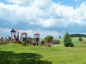 Kinderspielplatz (Copyright: Karl Gradwohl), © Wiener Alpen in Niederösterreich - Bad Schönau