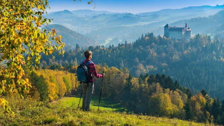 Hiking in autumn, © Walter Strobl, www.audivision.at