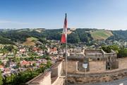 Blickplatz Feuerturm Burgruine, © Wiener Alpen, Foto: Franz Zwickl