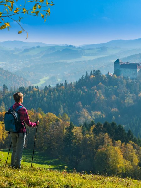 Hiking in autumn, © Walter Strobl, www.audivision.at